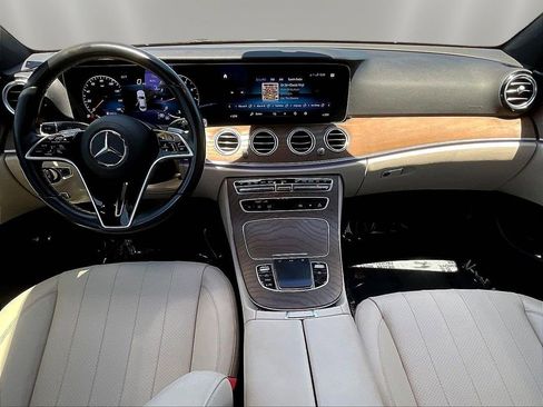 Used 2022 Mercedes-Benz E 350 Sedan image 7