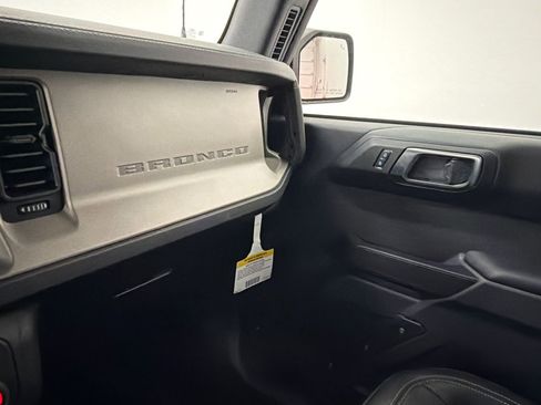 New 2025 Ford Bronco Outer Banks image 35