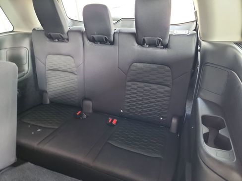 Used 2022 Nissan Pathfinder SV FWD image 41