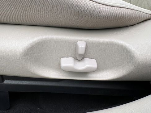 Used 2011 MAZDA CX-7 i Sport w/ Convenience Pkg FWD image 25