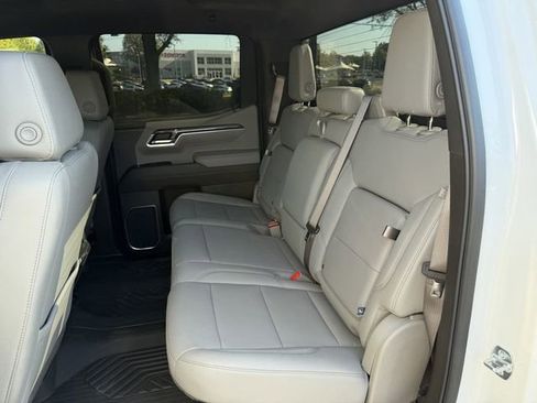 Used 2026 Chevrolet Silverado 1500 LTZ AWD/4WD image 37