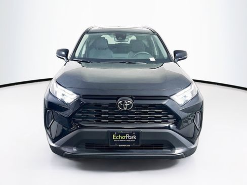 Used 2025 Toyota RAV4 XLE image 2