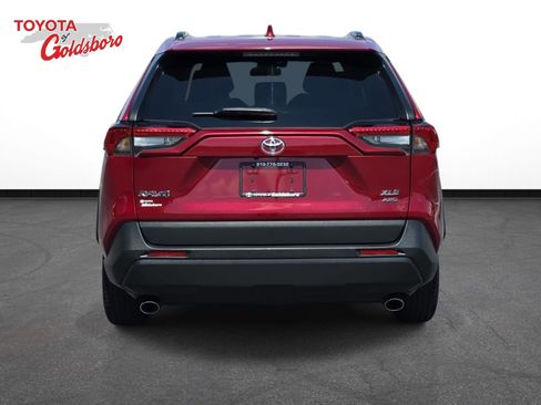 Used 2022 Toyota RAV4 XLE w/ Convenience Package AWD/4WD image 6