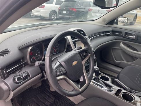Used 2014 Chevrolet Malibu LT image 9