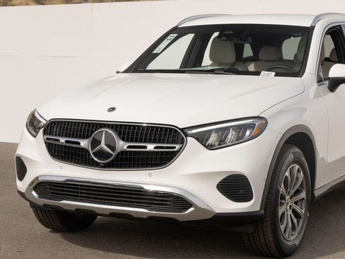 Used 2026 Mercedes-Benz GLC 300 image 6