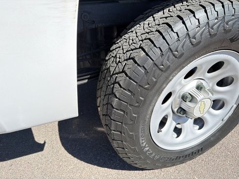 Used 2011 Chevrolet Silverado 1500 W/T RWD image 8