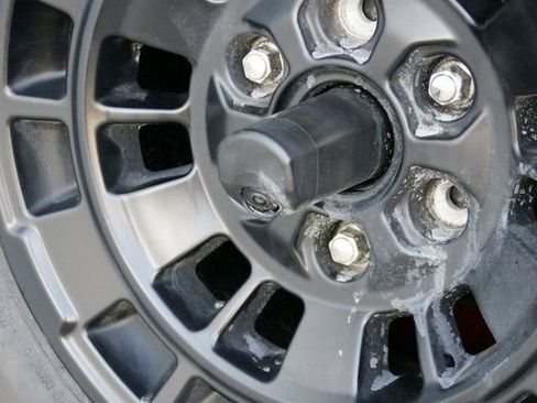 New 2026 Ford Bronco Outer Banks w/ Sasquatch Package image 11