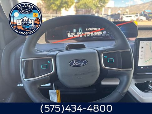 New 2025 Ford Expedition Active image 6