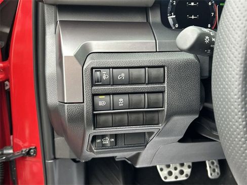 Used 2025 Toyota Tacoma TRD Sport image 17