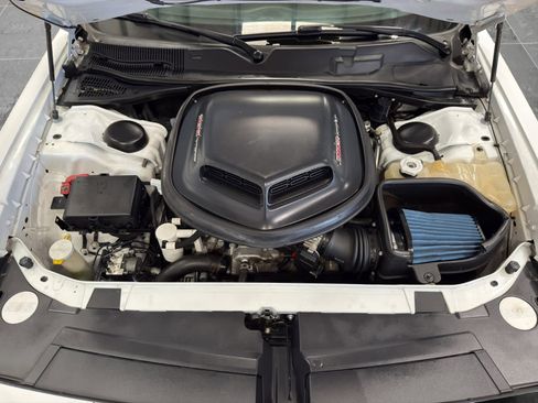 Used 2017 Dodge Challenger R/T Scat Pack image 9