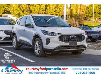 Used 2023 Ford Escape Active image 1