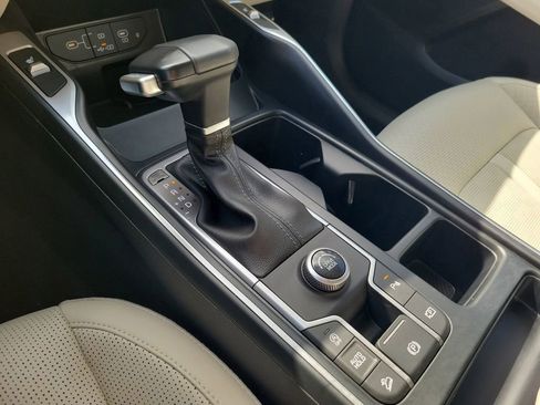 Used 2024 Kia Sorento S w/ Panoramic Sunroof Package FWD image 30