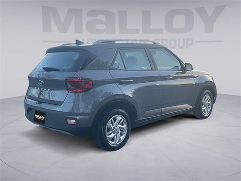 Used 2020 Hyundai Venue SEL image 5