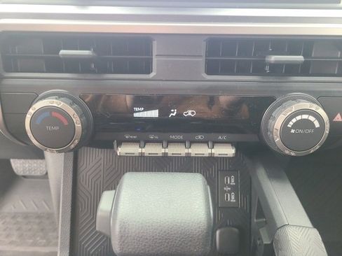 Used 2025 Toyota 4Runner SR5 image 27