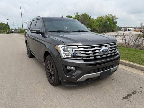 Used 2019 Ford Expedition Limited w/ Driver Assistance Package AWD/4WD image 2