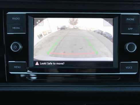 Certified 2022 Volkswagen Jetta S image 15