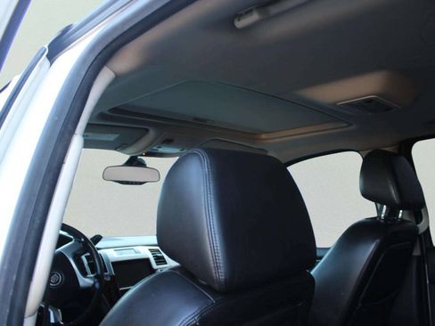 Used 2008 Cadillac Escalade EXT AWD/4WD image 10