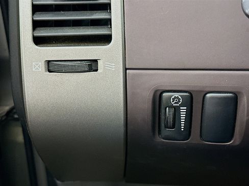 Used 2004 Toyota Prius image 17