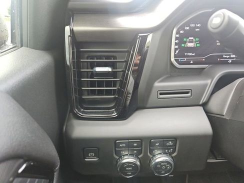 Used 2023 GMC Sierra 1500 AT4 w/ AT4 Preferred Package AWD/4WD image 41