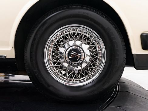 Used 1990 Rolls-Royce Silver Spur image 37