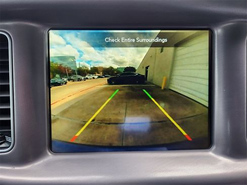 Used 2023 Dodge Charger R/T w/ Harman/Kardon Audio Group image 17