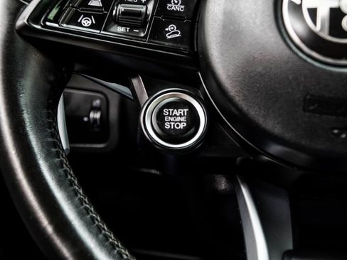 Used 2023 Alfa Romeo Stelvio Veloce image 31