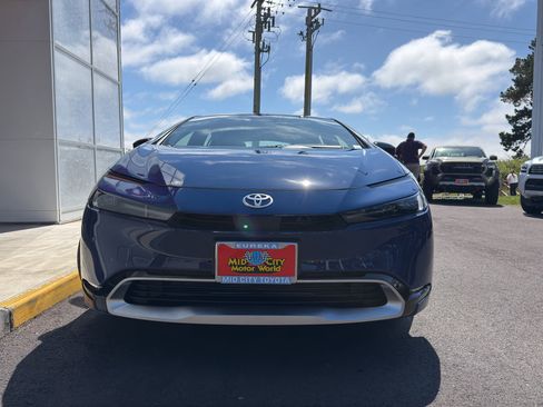 New 2026 Toyota Prius Plug-In Hybrid FWD image 5