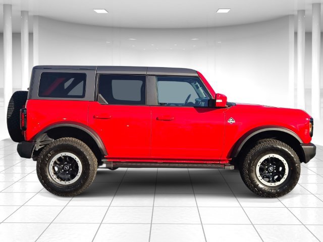 Used 2022 Ford Bronco Outer Banks w/ Sasquatch Package AWD/4WD image 2
