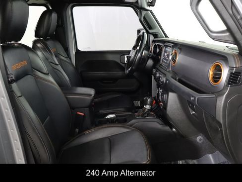 Used 2021 Jeep Gladiator Mojave AWD/4WD image 18