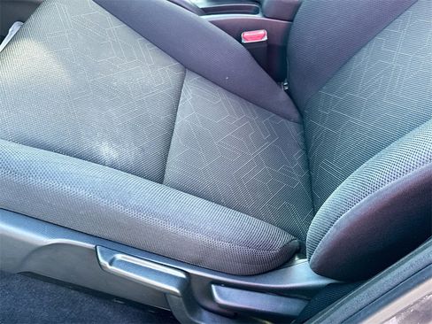 Used 2015 Honda Fit EX image 9