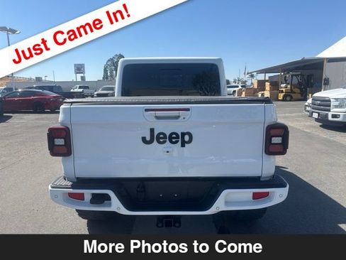 Used 2021 Jeep Gladiator Overland AWD/4WD image 4