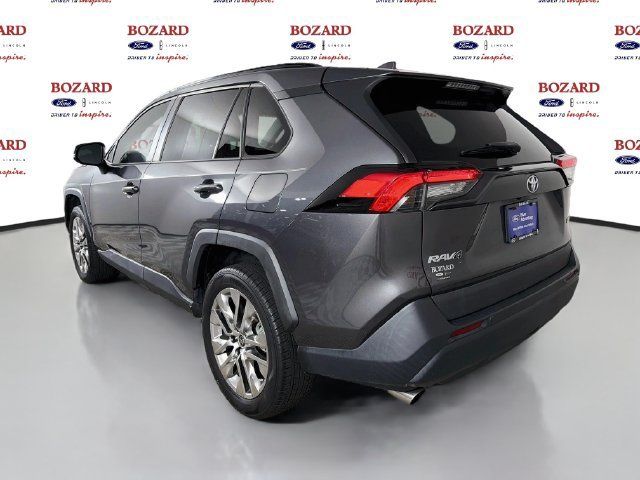 Used 2021 Toyota RAV4 XLE Premium FWD image 6