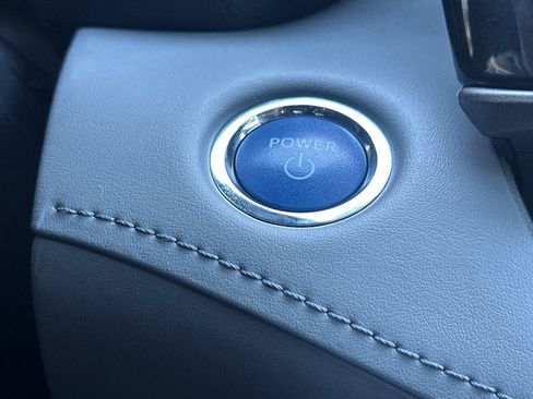 Certified 2022 Toyota Highlander XLE image 22