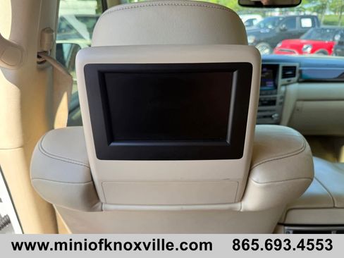 Used 2014 Lexus LX 570 4WD image 18