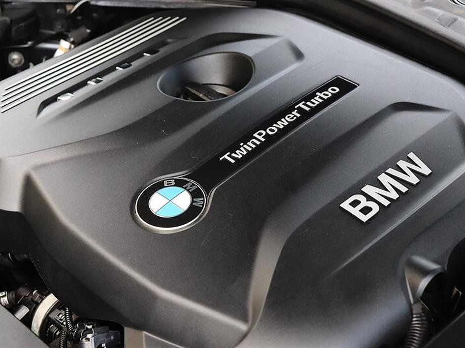 Used 2018 BMW 330i xDrive Sedan AWD/4WD image 43