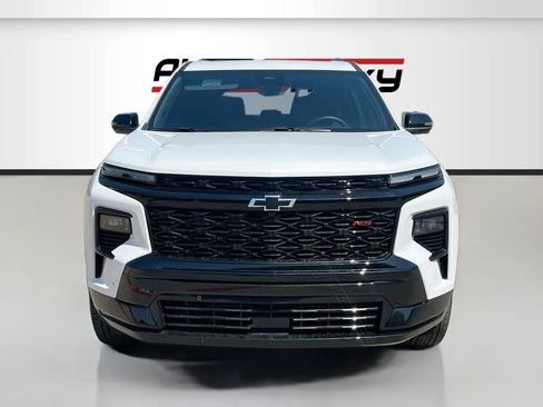 Used 2024 Chevrolet Traverse RS AWD/4WD image 2