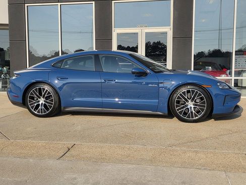 New 2025 Porsche Taycan image 8