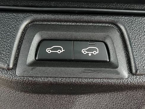 Used 2026 BMW X7 xDrive40i w/ M Sport Package image 31