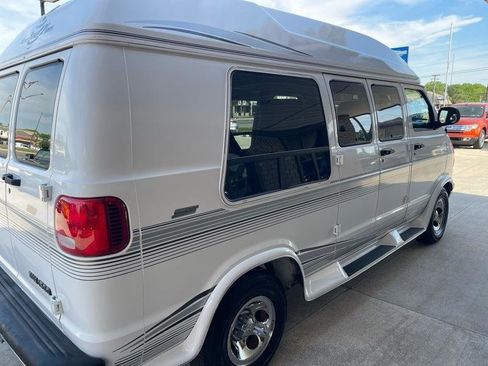Used 2000 Dodge B1500 RWD image 20