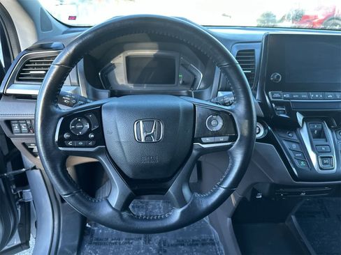 Used 2021 Honda Odyssey Touring image 18