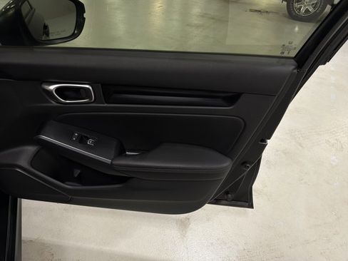 Used 2023 Honda Civic Touring image 37