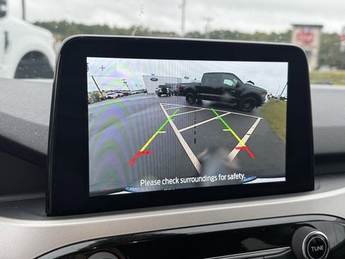 Used 2022 Ford Escape SE w/ Convenience Package image 24