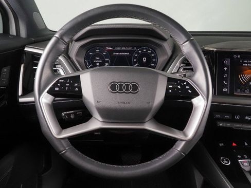 Used 2024 Audi Q4 e-tron Premium w/ Convenience Package AWD/4WD image 18