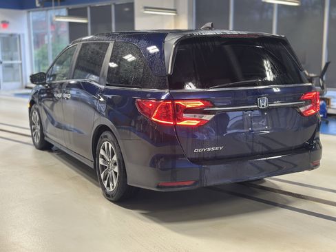 Used 2023 Honda Odyssey EX-L image 8