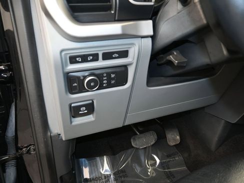 Used 2022 Ford F150 XLT w/ Equipment Group 302A High image 12