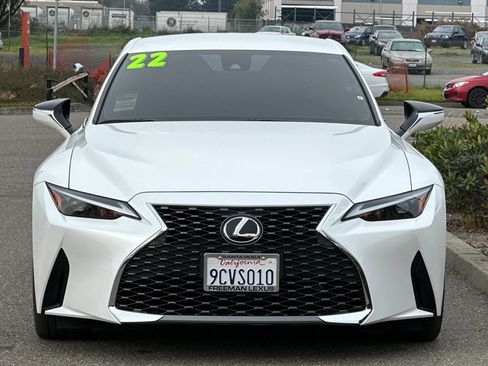 Used 2022 Lexus IS 300 image 9