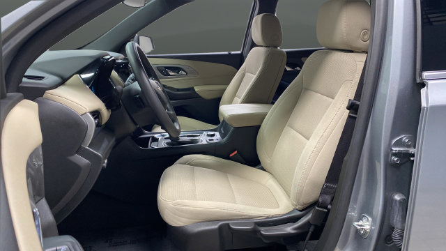 Used 2023 Chevrolet Traverse LS w/ Safety Package AWD/4WD image 9