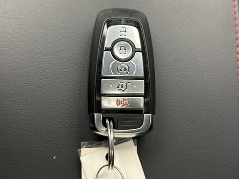 Used 2025 Ford Explorer ST AWD/4WD image 21