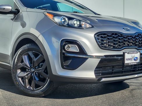 Used 2020 Kia Sportage S w/ S Sunroof Package image 2