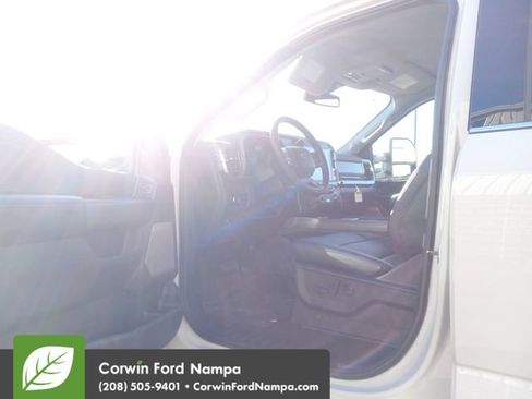 New 2026 Ford F250 Lariat w/ Chrome Package AWD/4WD image 9